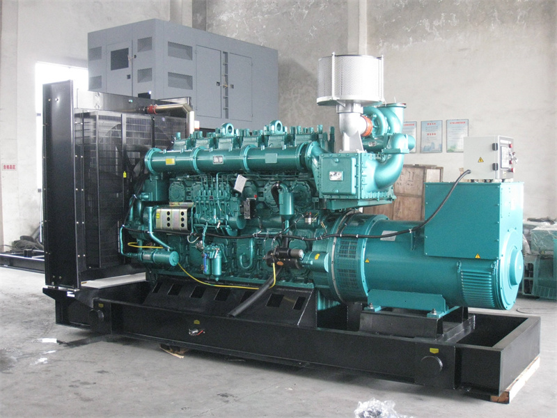 陈仓200KW 柴油发电机的油耗是多少？