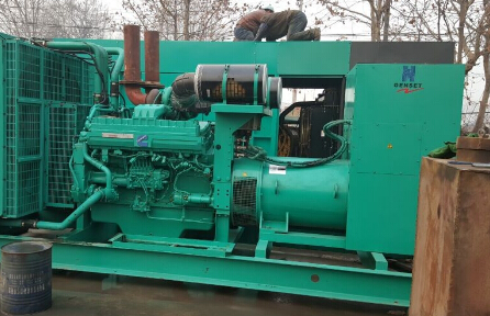 陈仓发电机组如何判断水冷式机油散热器内部是否需要清洗？