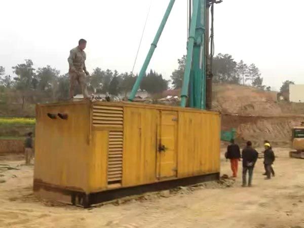 陈仓如何判断水冷式机油散热器密封件是否需要更换？